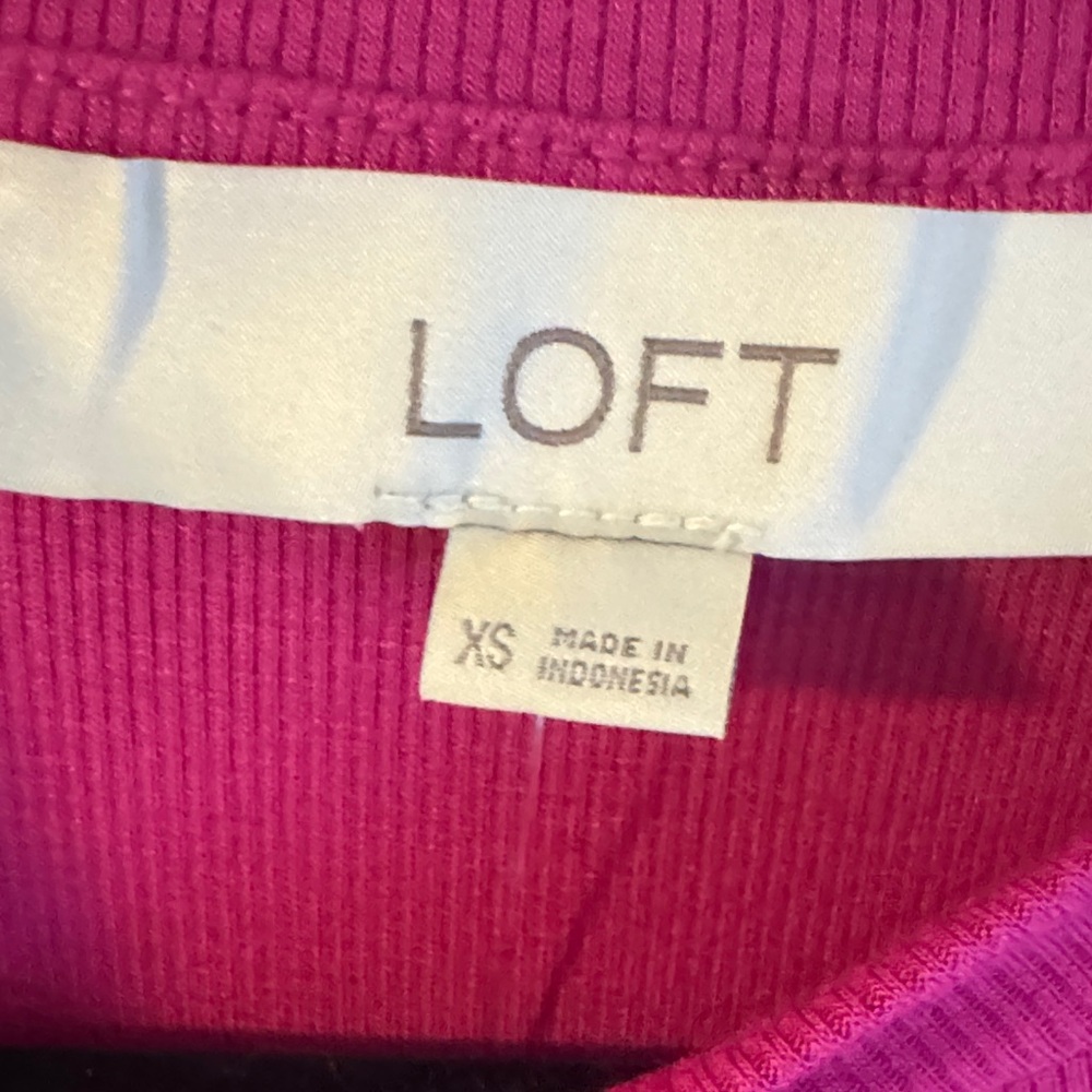 LOFT Fuchsia Short Sleeve Tee, Top for Women, Bright soft shirt, Trendy Top - Picture 2 of 4